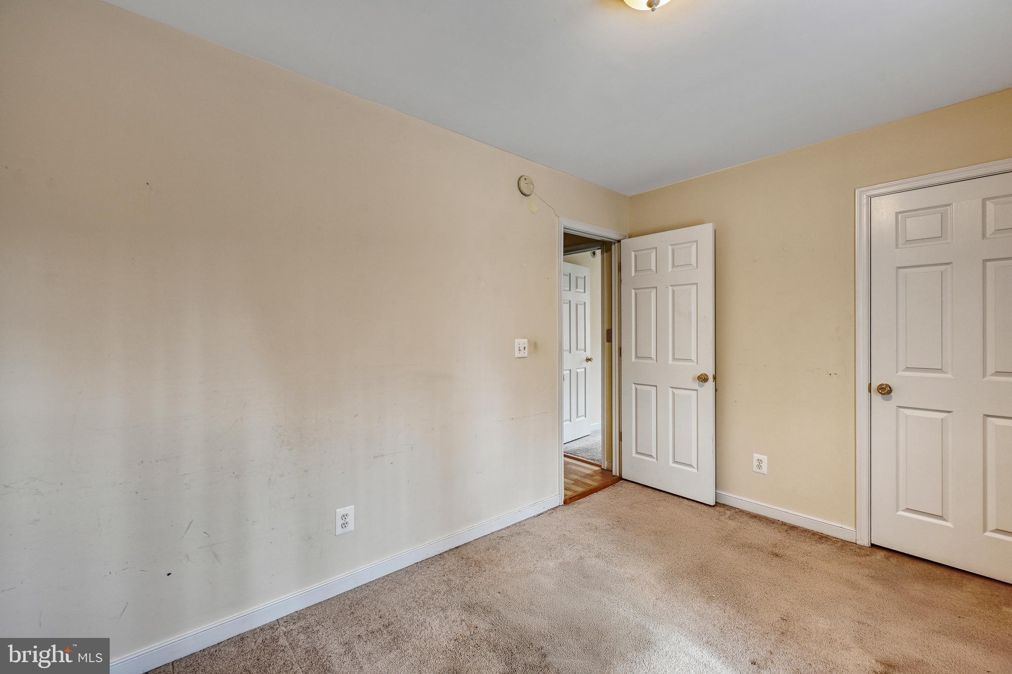 LAKE CAROLINE - Residential