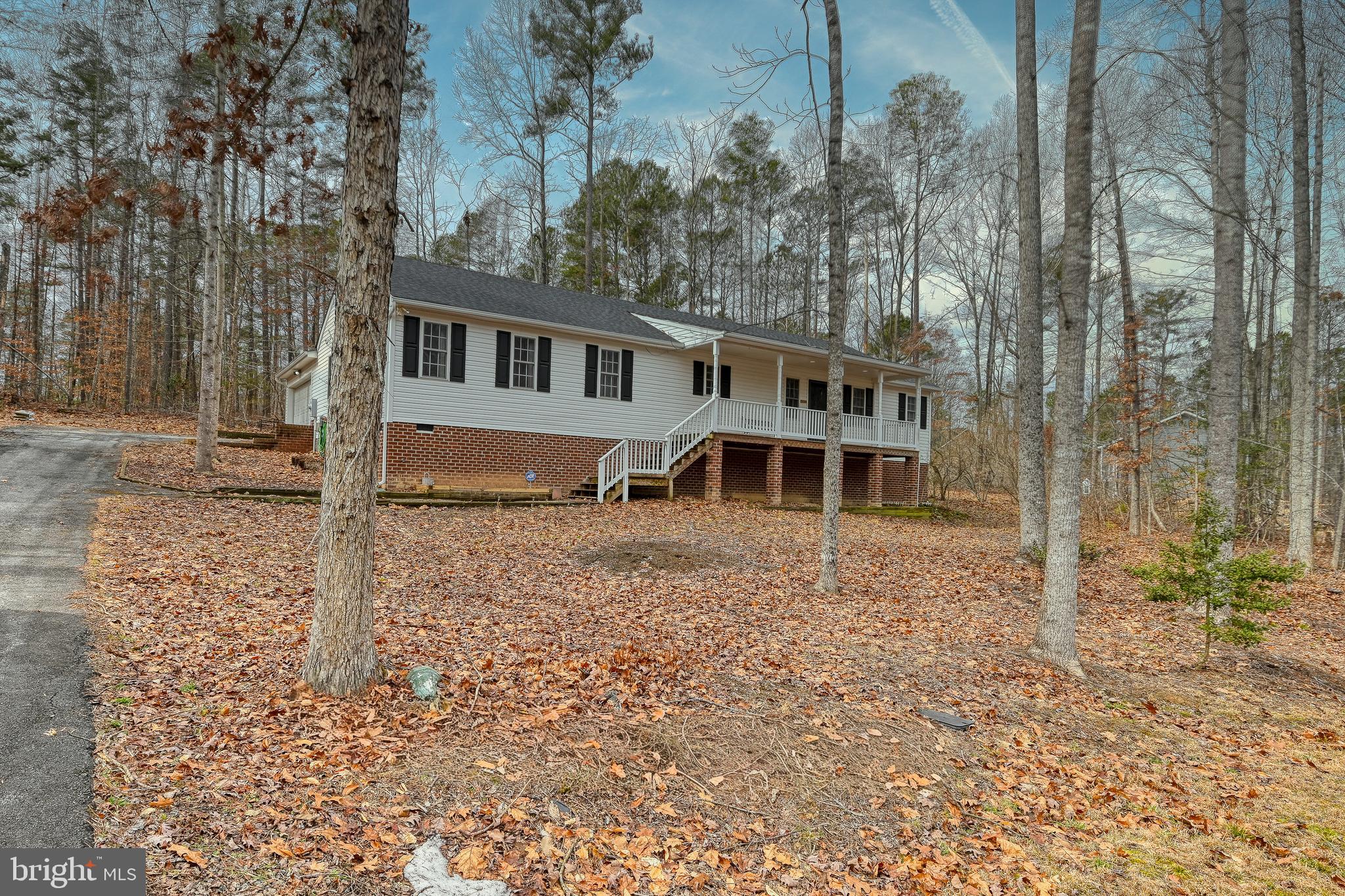 LAKE CAROLINE - Residential