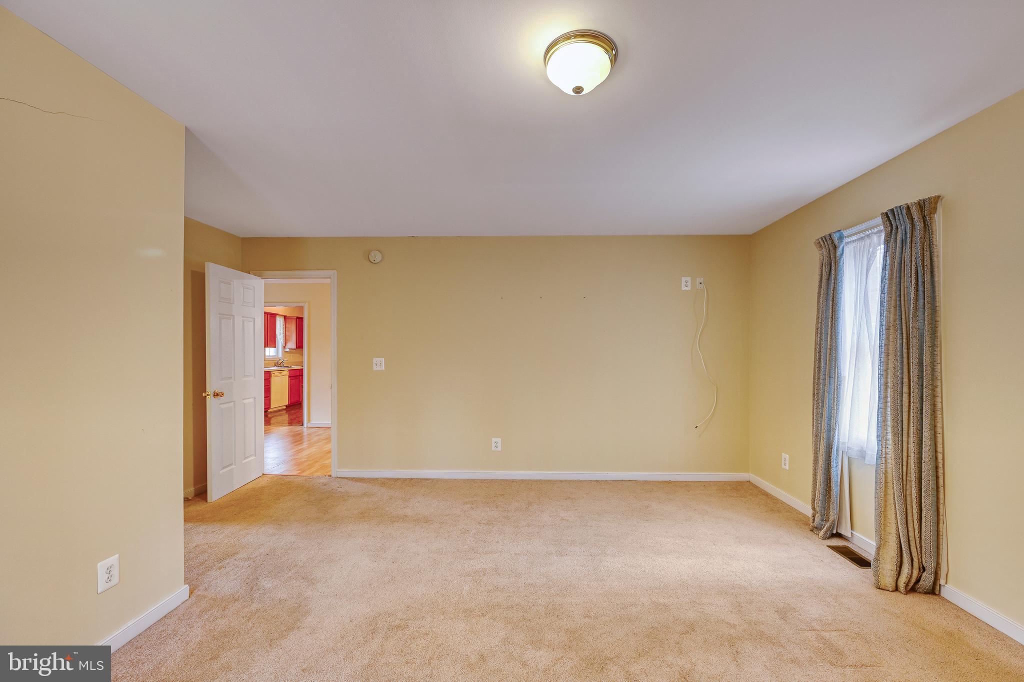 LAKE CAROLINE - Residential