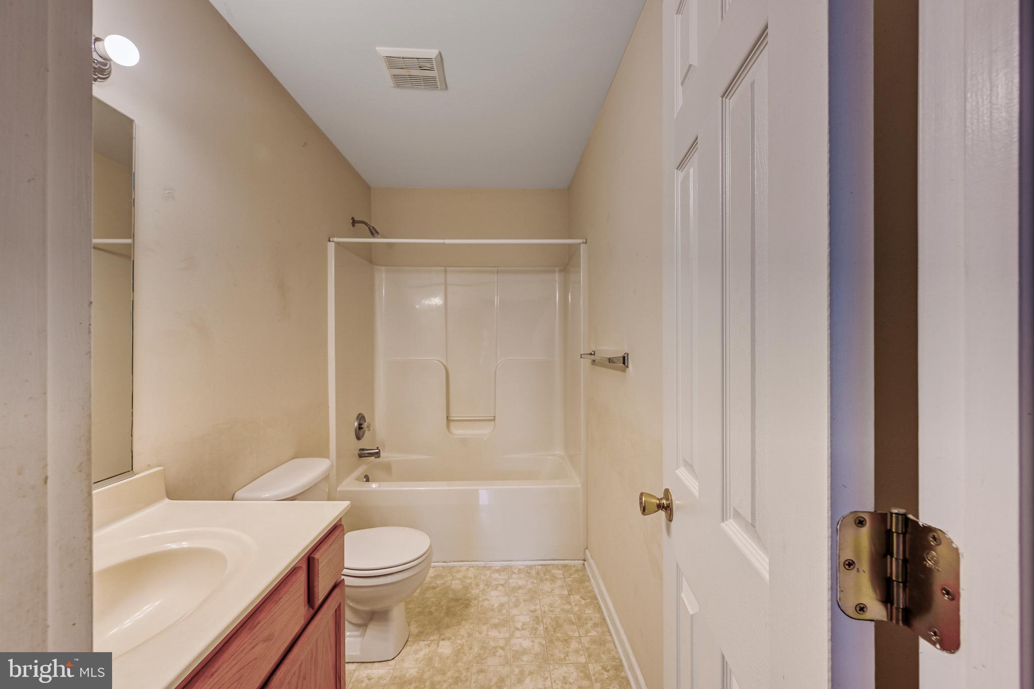 LAKE CAROLINE - Residential