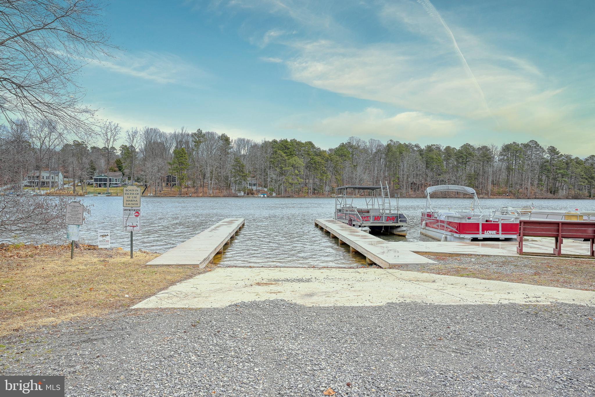 LAKE CAROLINE - Residential