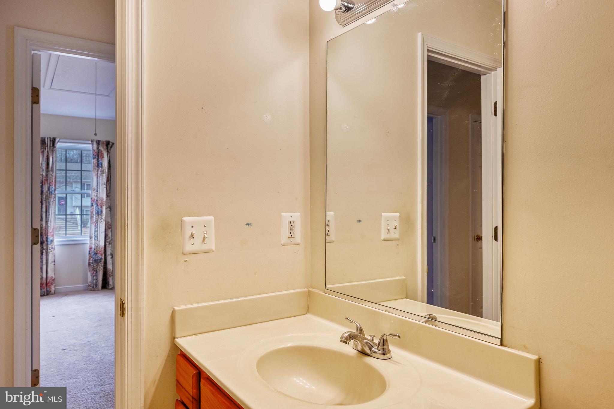 LAKE CAROLINE - Residential