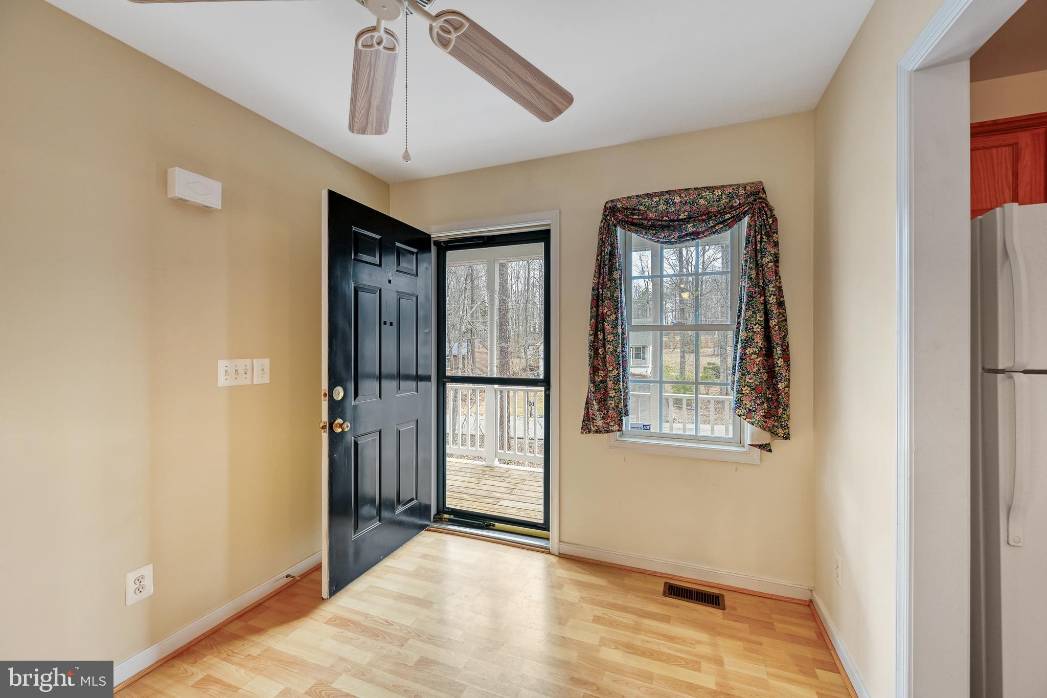 LAKE CAROLINE - Residential