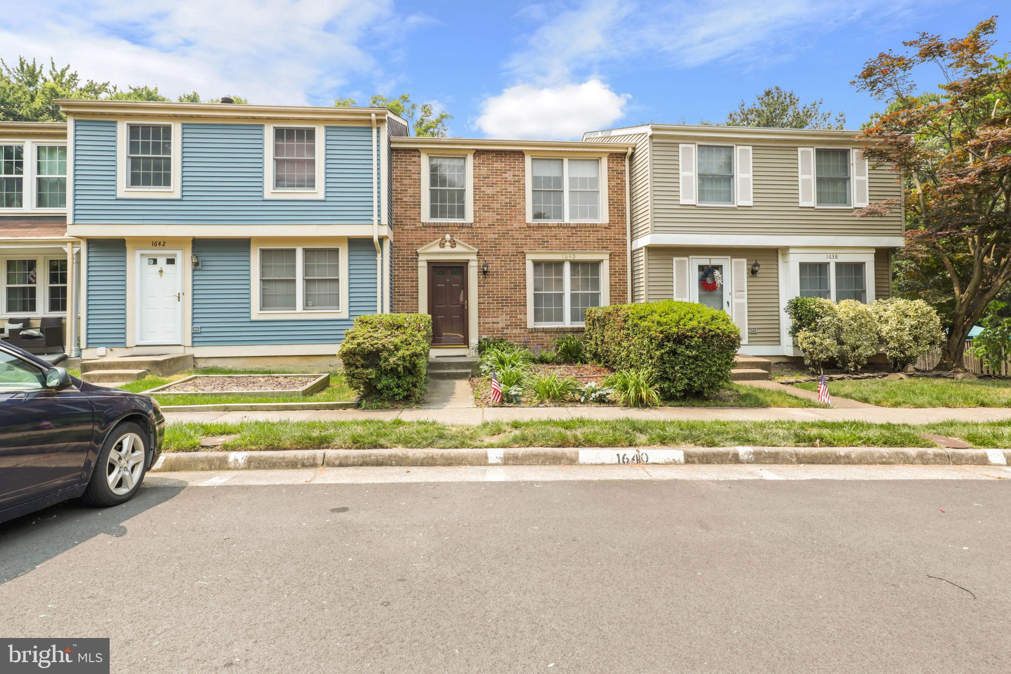 RESTON - Residential