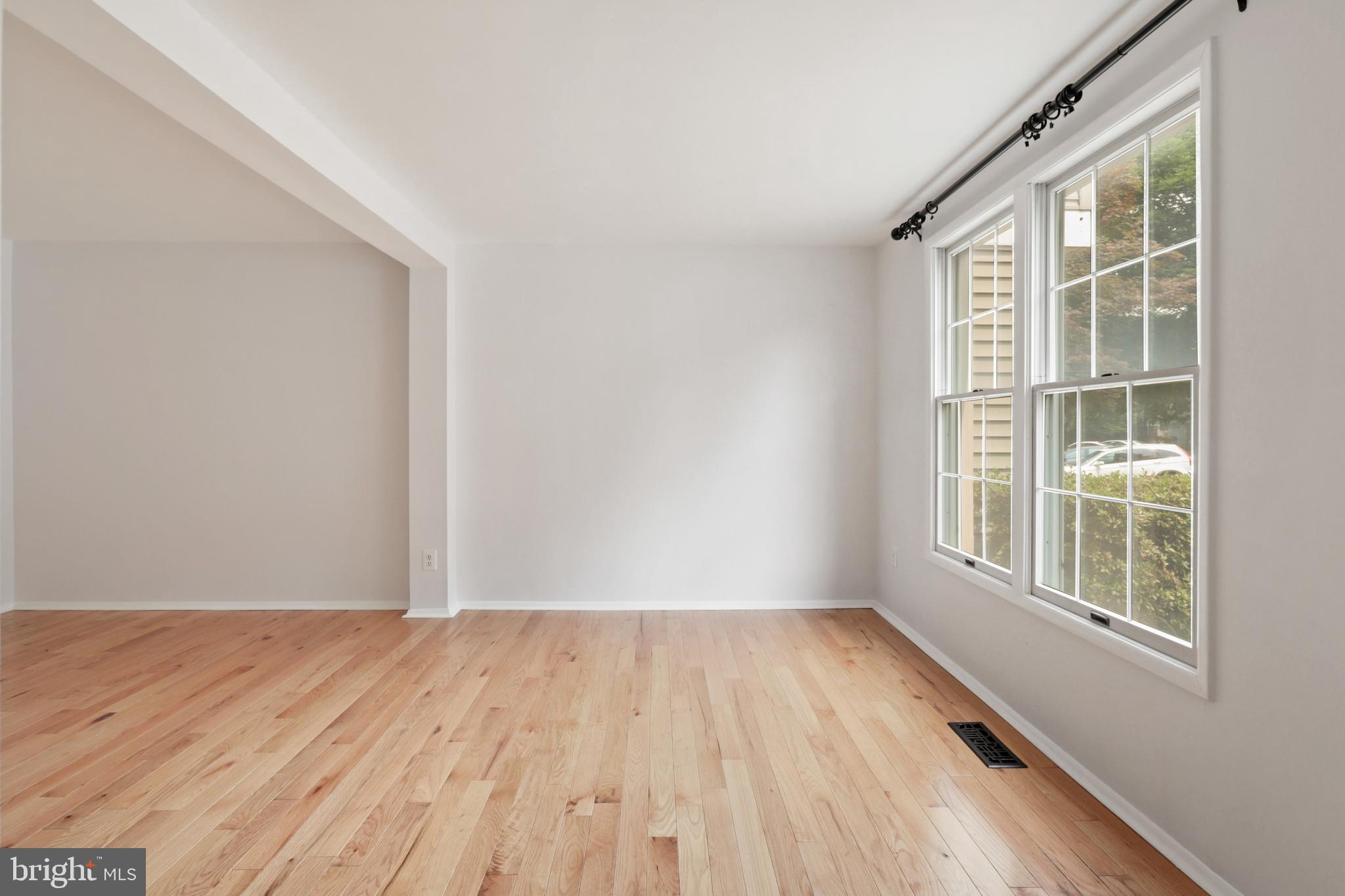 RESTON - Residential