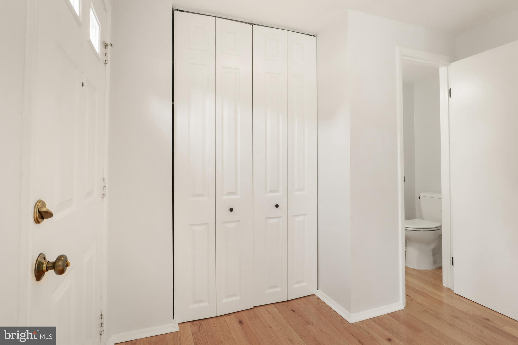 RESTON - Residential