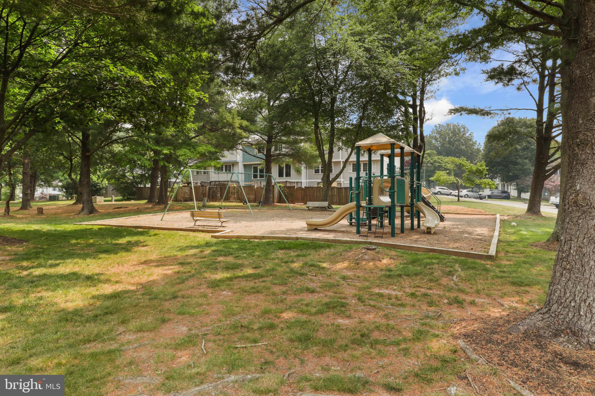 RESTON - Residential