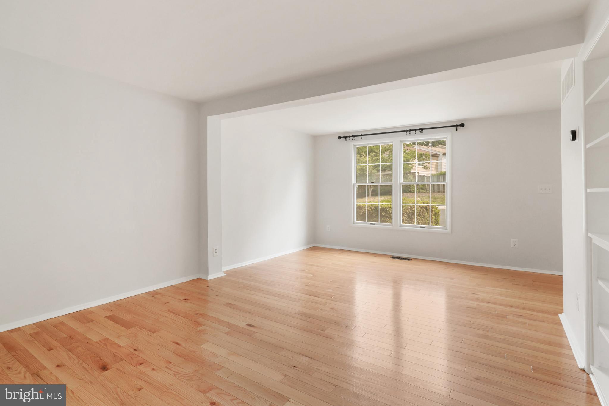 RESTON - Residential