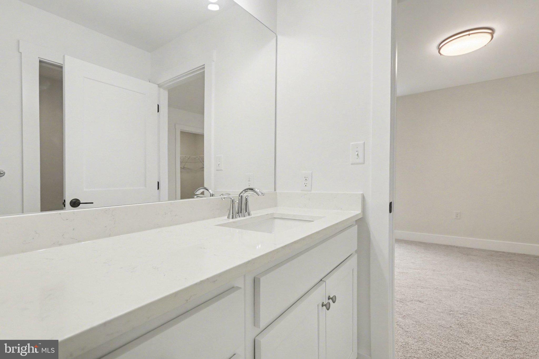 OAK HILL - Residential