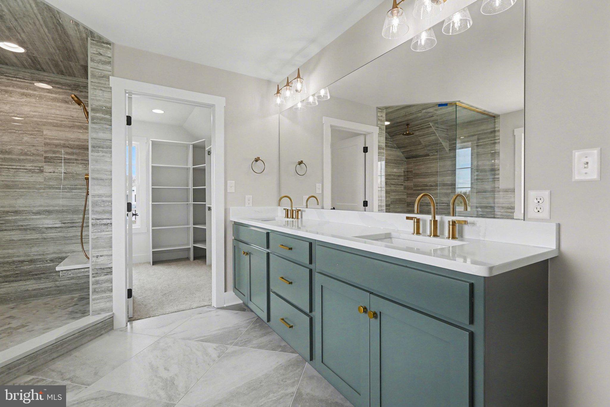 OAK HILL - Residential