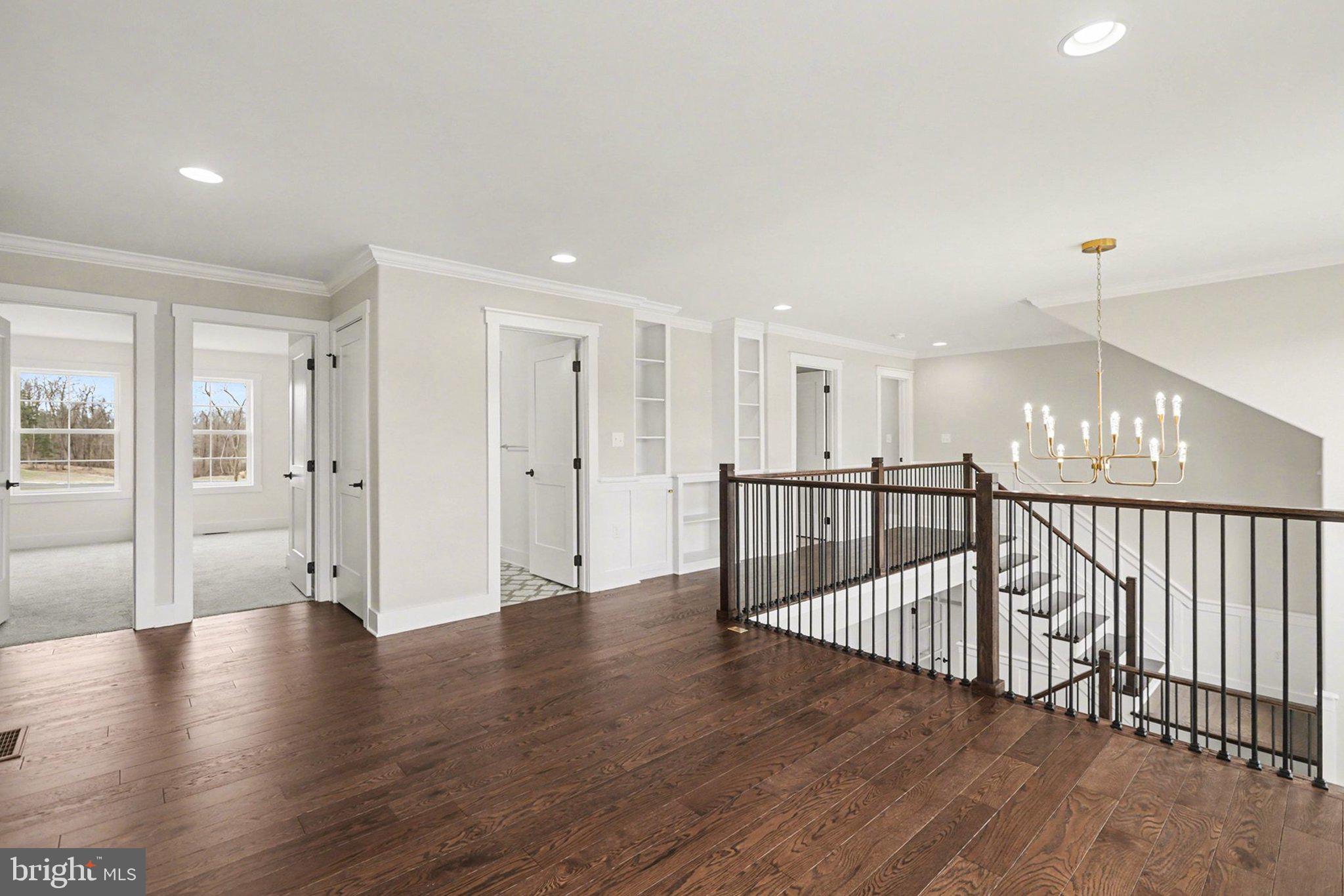 OAK HILL - Residential