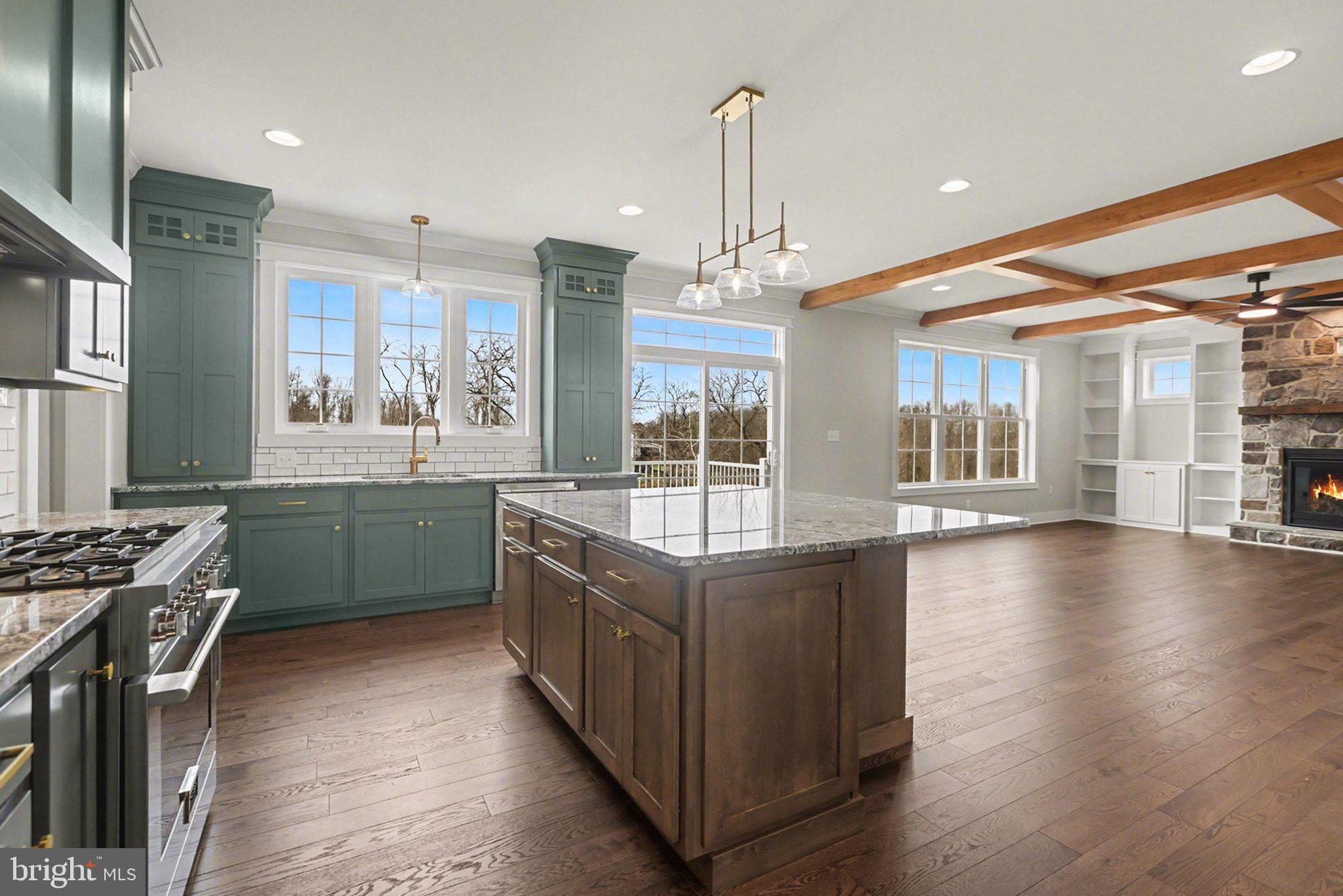 OAK HILL - Residential