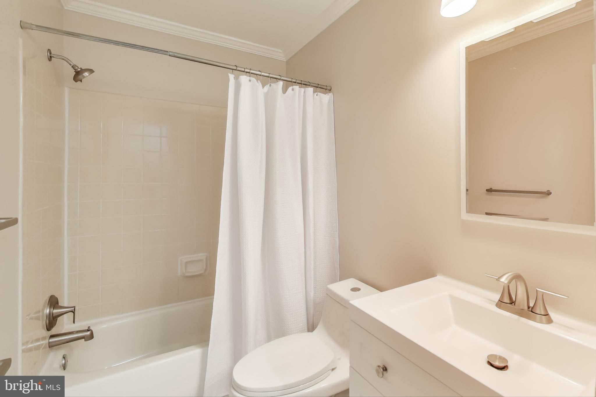 WATERS HOUSE - Residential Lease