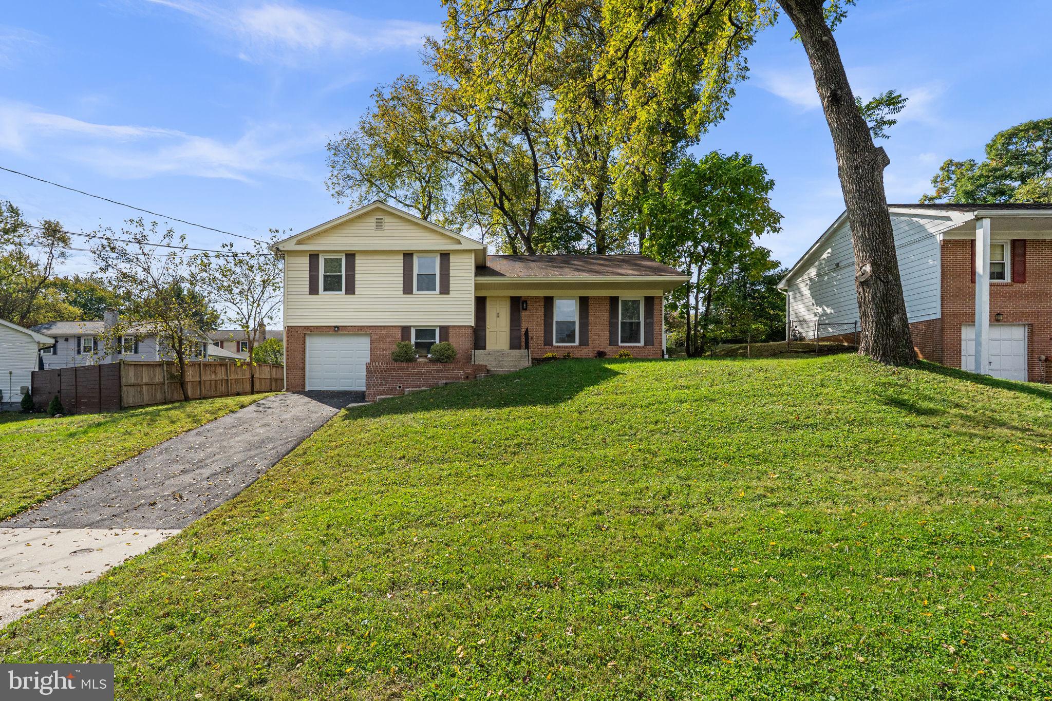 1613 LEMONTREE LANE