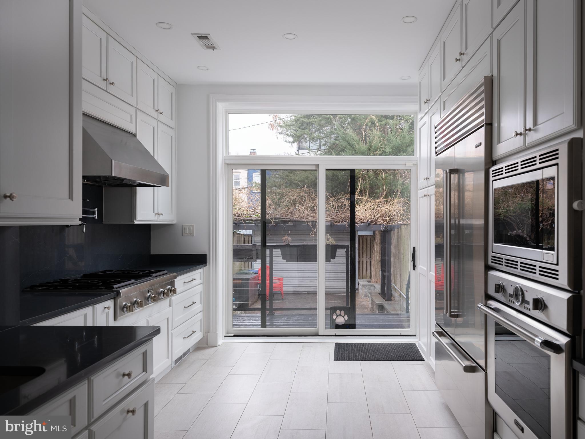 1624 SWANN STREET NW