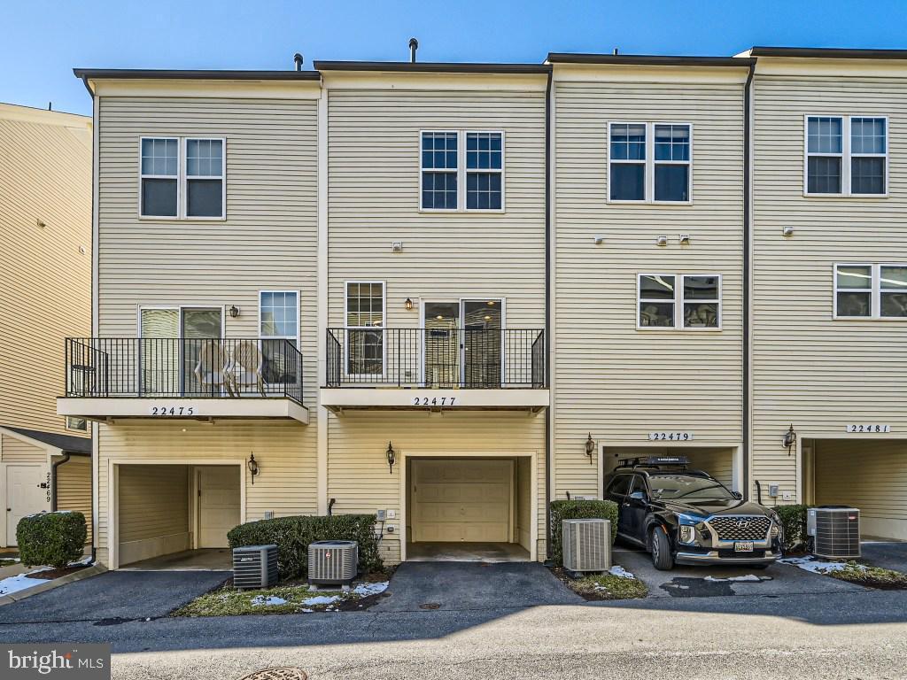 22477 GLENBOW WAY 2009