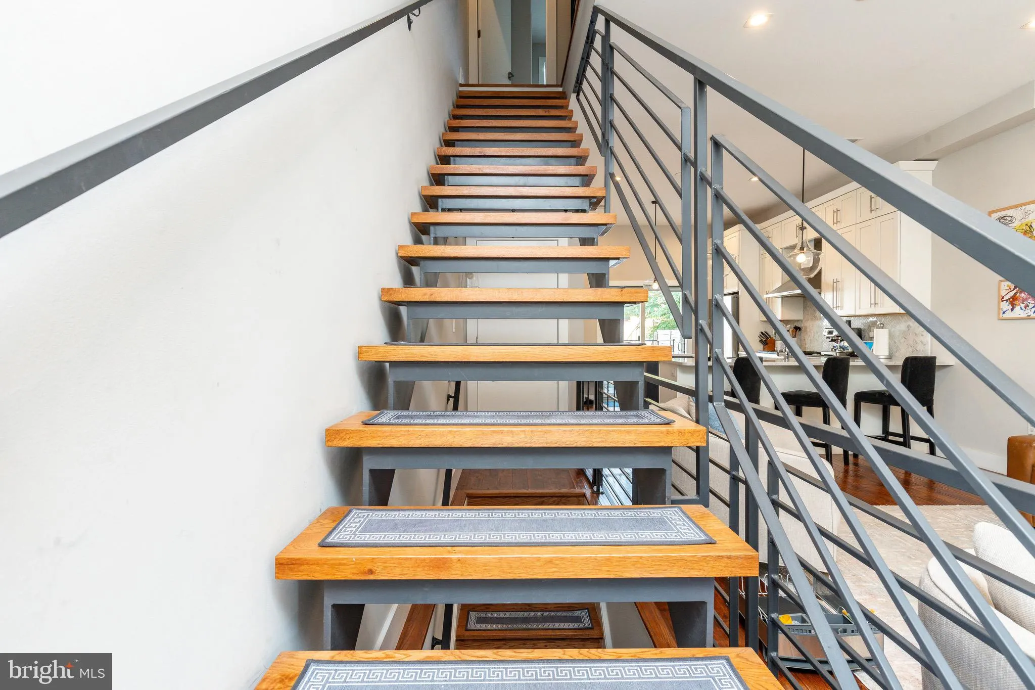 Philadelphia, Pennsylvania 19130, United States, 3 Bedrooms Bedrooms, ,4 BathroomsBathrooms,Residential,Contingent,184882