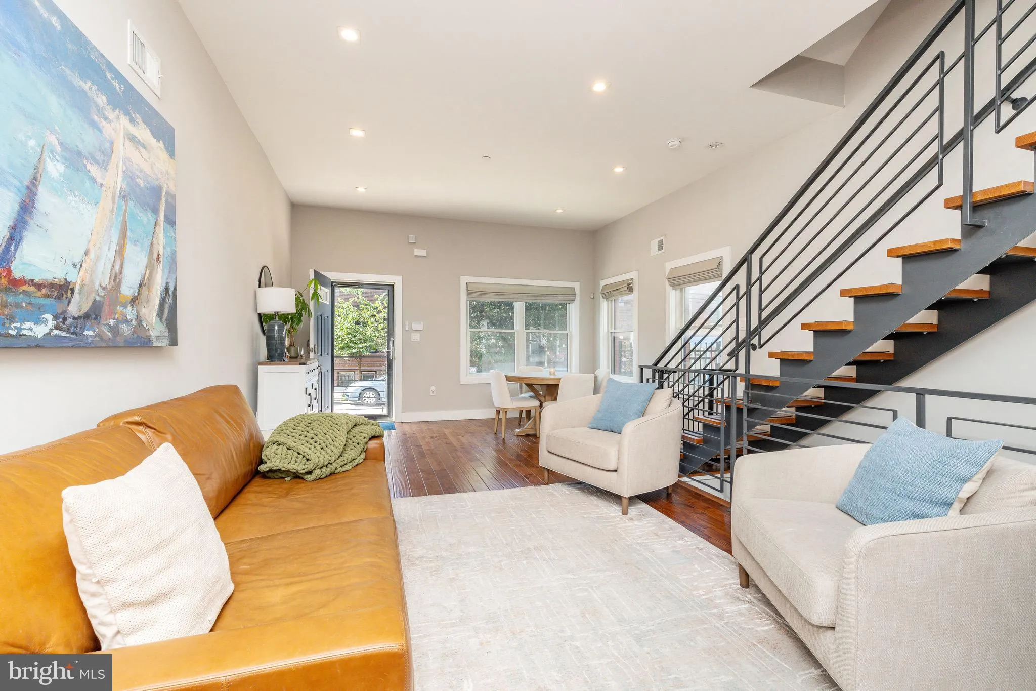 Philadelphia, Pennsylvania 19130, United States, 3 Bedrooms Bedrooms, ,4 BathroomsBathrooms,Residential,Contingent,184882