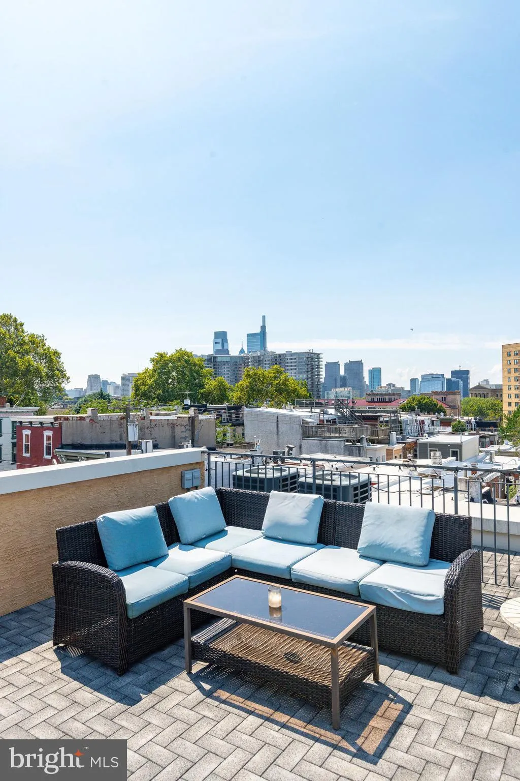 Philadelphia, Pennsylvania 19130, United States, 3 Bedrooms Bedrooms, ,4 BathroomsBathrooms,Residential,Contingent,184882