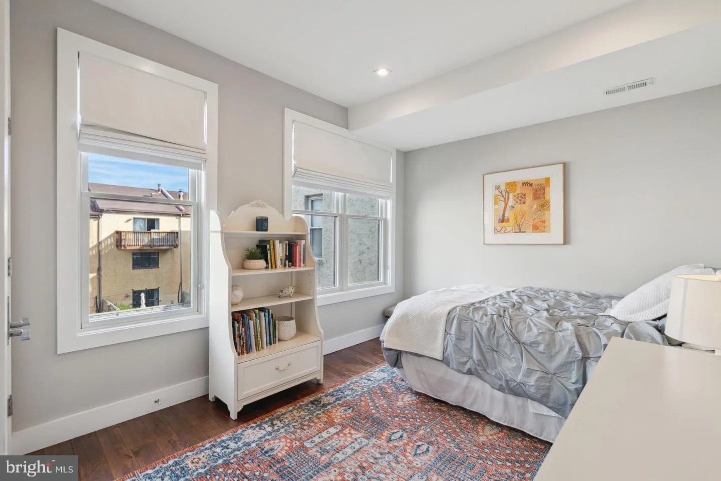 Philadelphia, Pennsylvania 19130, United States, 3 Bedrooms Bedrooms, ,4 BathroomsBathrooms,Residential,Contingent,184882