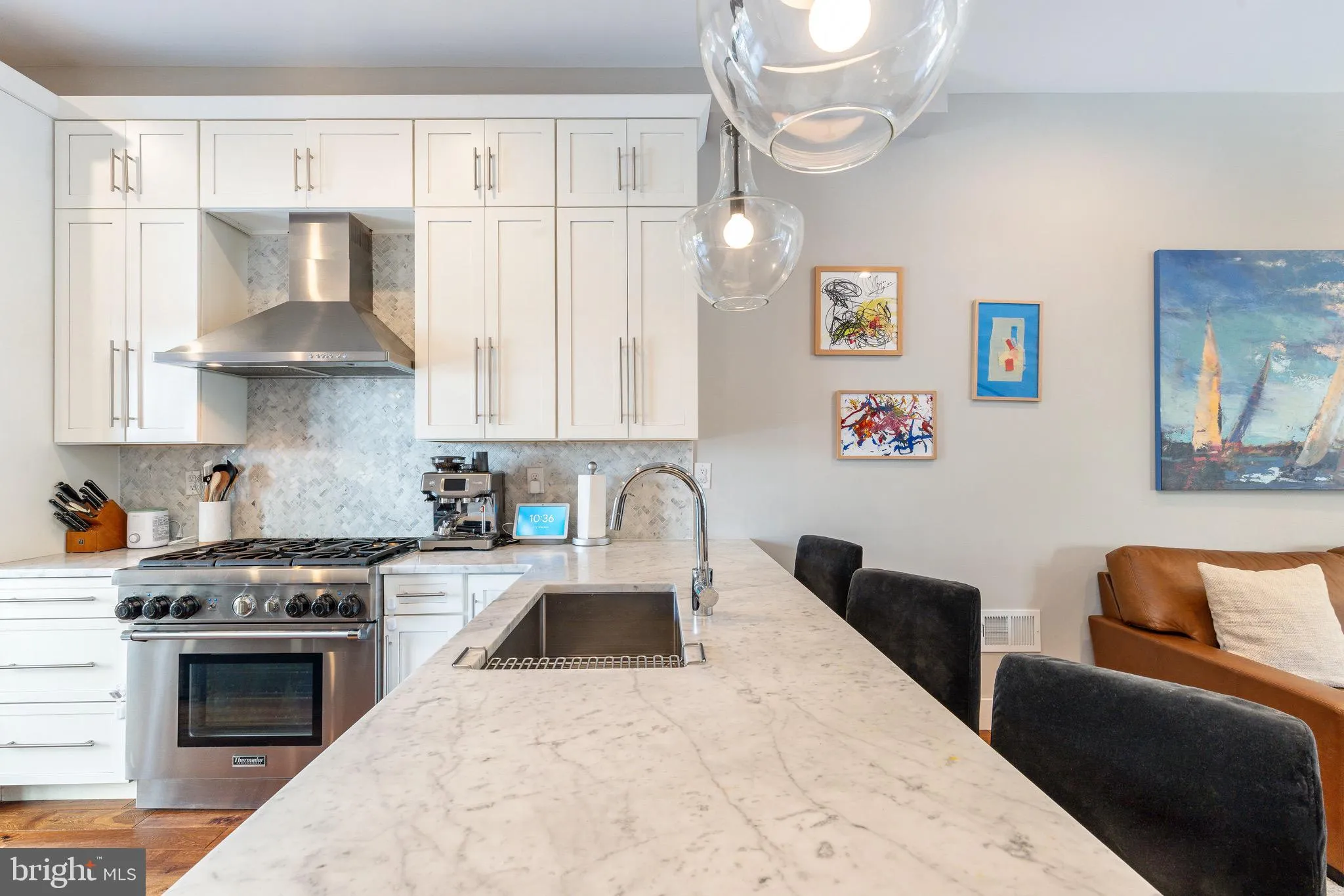 Philadelphia, Pennsylvania 19130, United States, 3 Bedrooms Bedrooms, ,4 BathroomsBathrooms,Residential,Contingent,184882