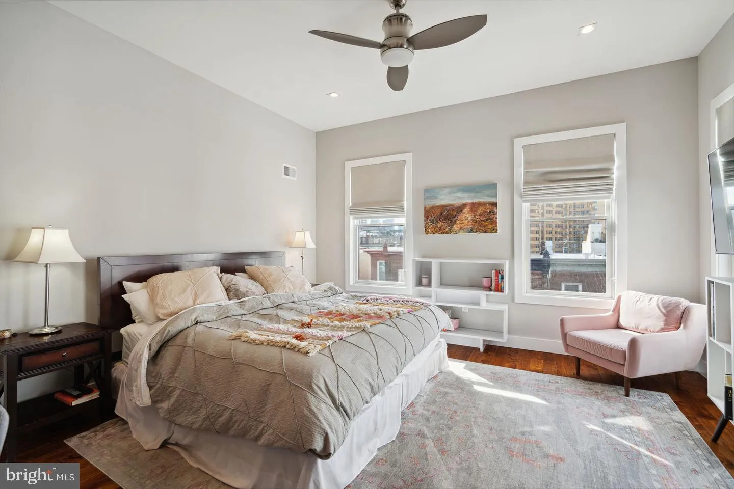 Philadelphia, Pennsylvania 19130, United States, 3 Bedrooms Bedrooms, ,4 BathroomsBathrooms,Residential,Contingent,184882