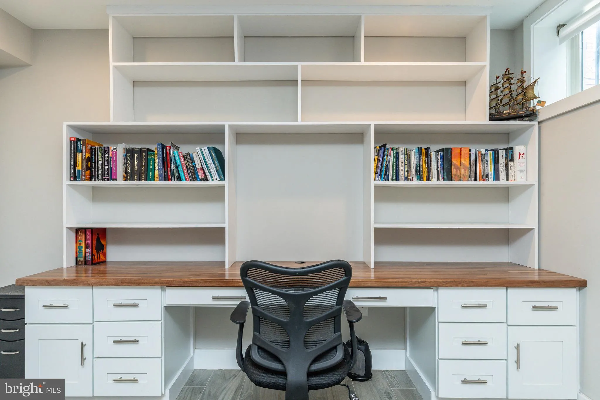 Philadelphia, Pennsylvania 19130, United States, 3 Bedrooms Bedrooms, ,4 BathroomsBathrooms,Residential,Contingent,184882