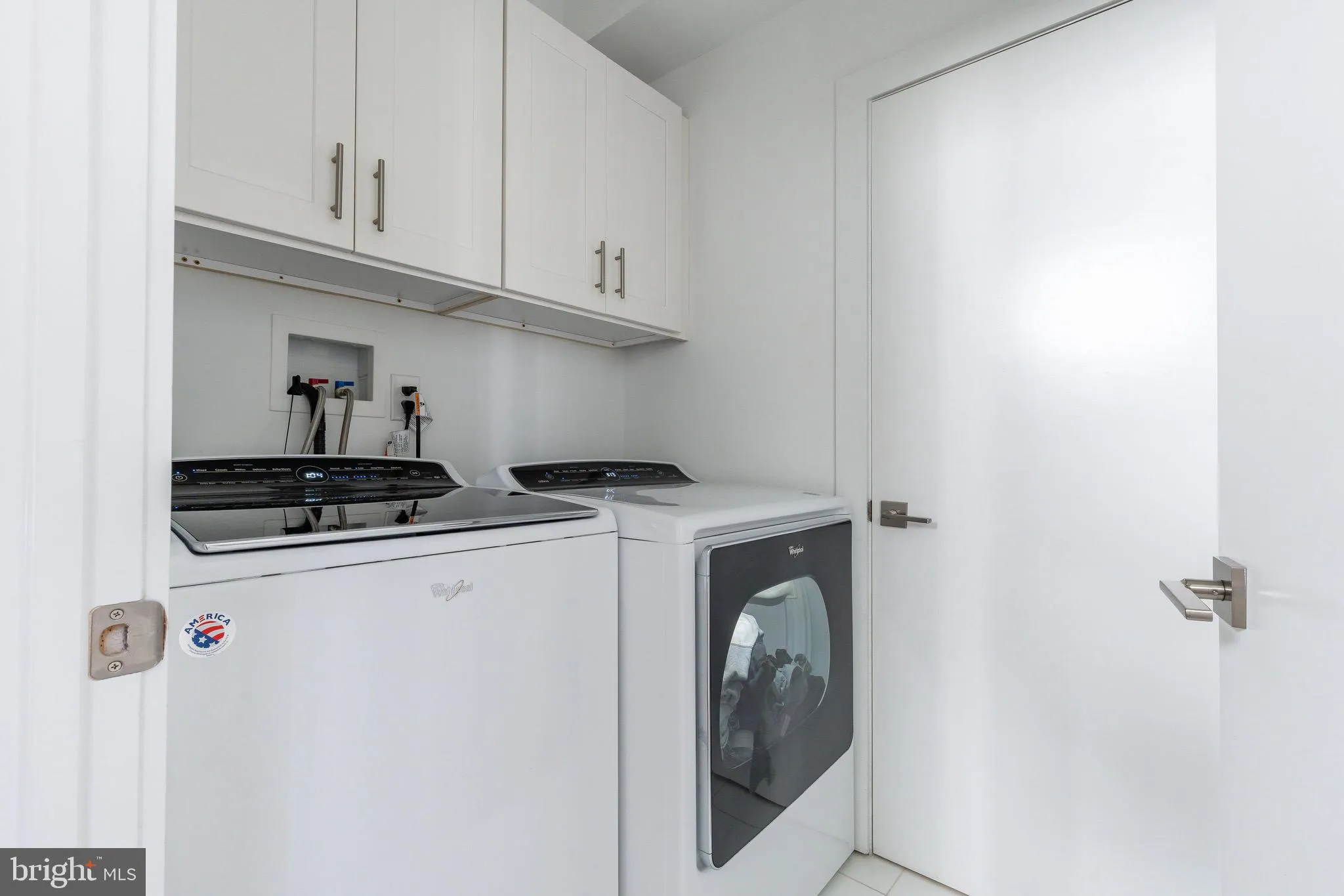 Philadelphia, Pennsylvania 19130, United States, 3 Bedrooms Bedrooms, ,4 BathroomsBathrooms,Residential,Contingent,184882