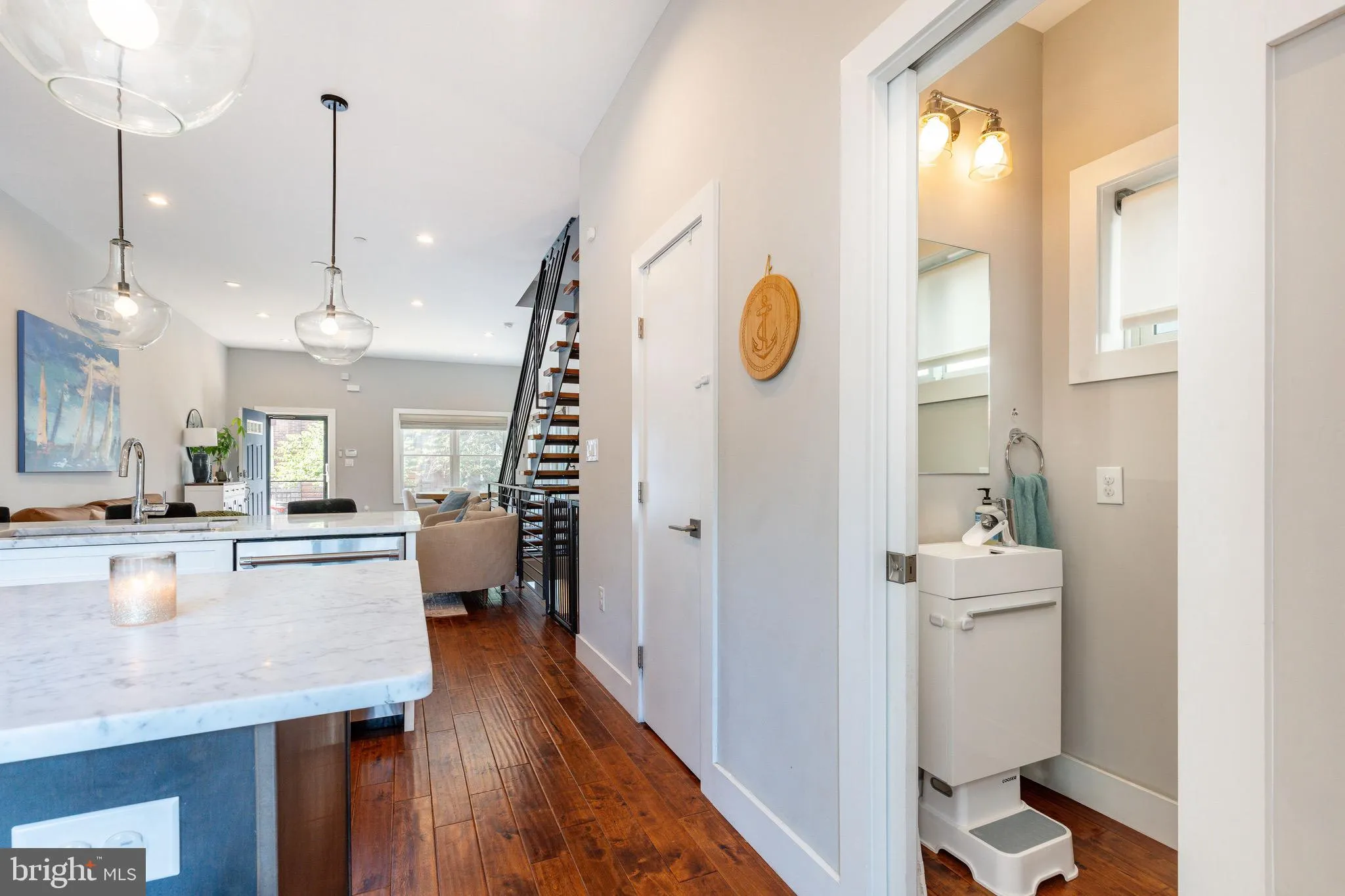 Philadelphia, Pennsylvania 19130, United States, 3 Bedrooms Bedrooms, ,4 BathroomsBathrooms,Residential,Contingent,184882