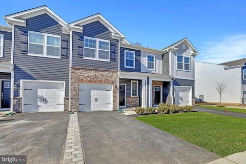 Photo of 59 Alexander Way, WESTAMPTON, NJ 08060 (MLS # NJBL2097954)