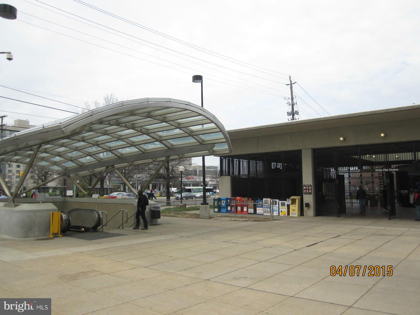 WHITE FLINT STATION - Residential Lease