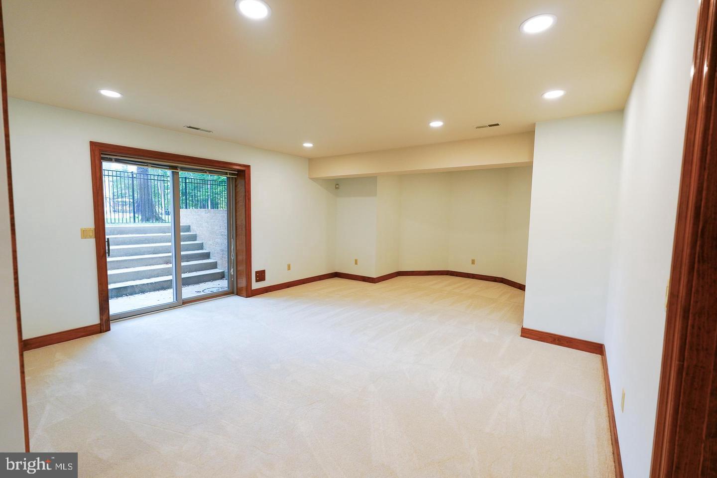 FAWN LAKE - Residential