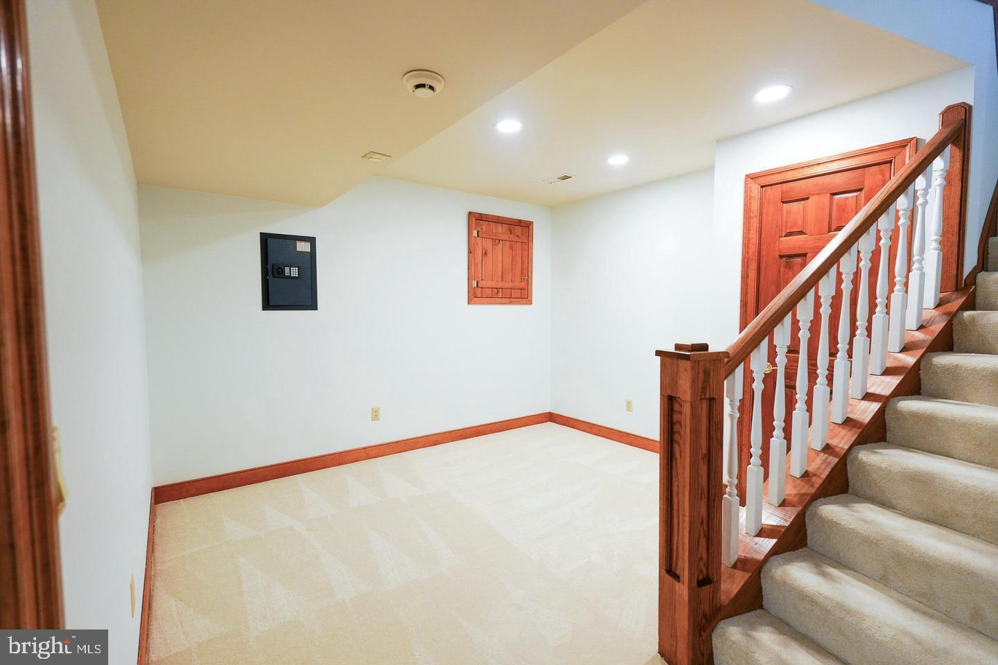 FAWN LAKE - Residential