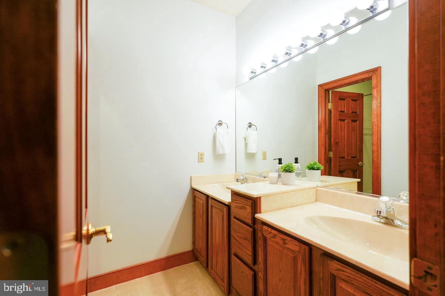 FAWN LAKE - Residential