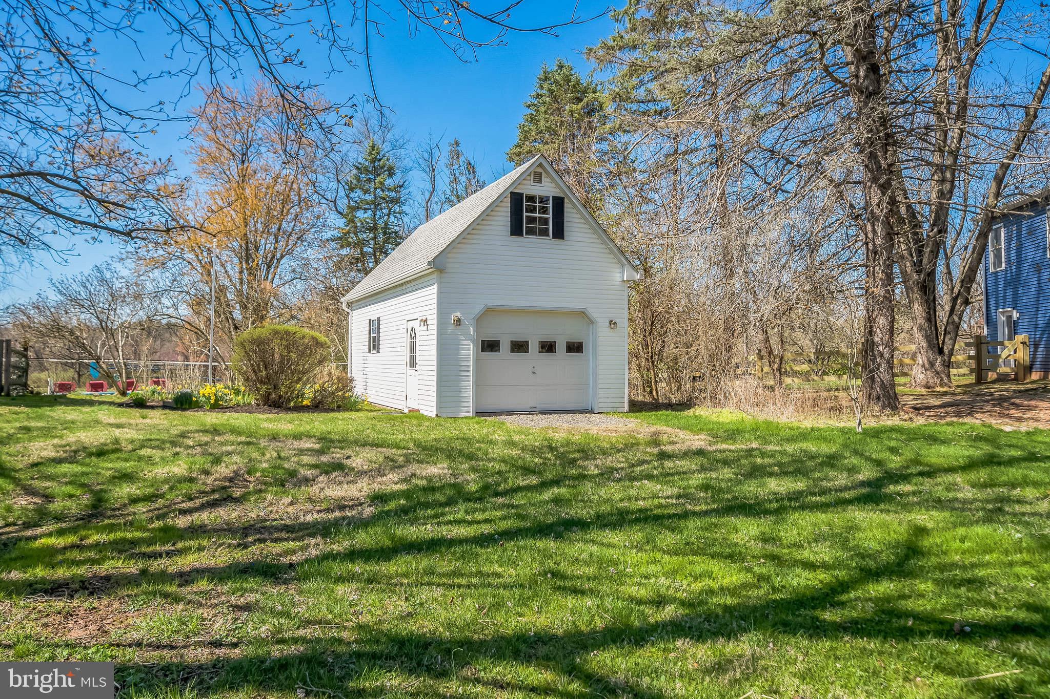 WILLBOURNE ACRES - Residential