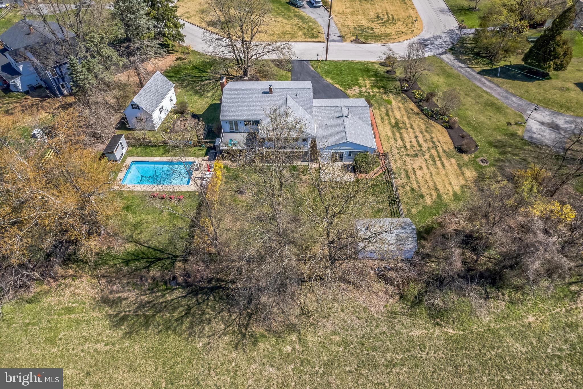 WILLBOURNE ACRES - Residential