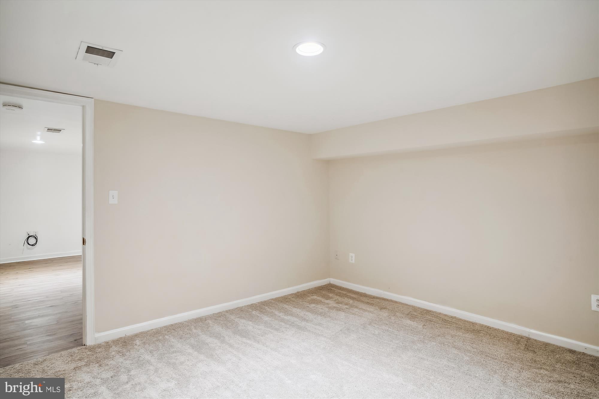 WEST END PARK - Residential