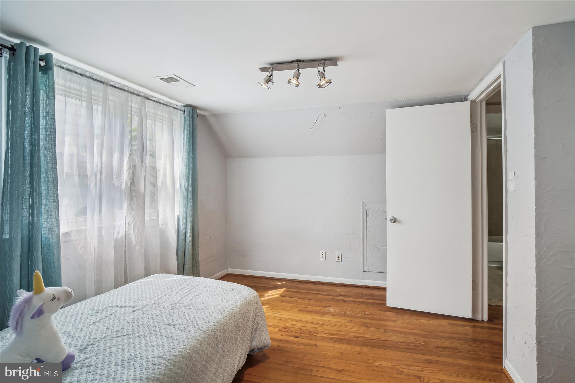 WEST END PARK - Residential