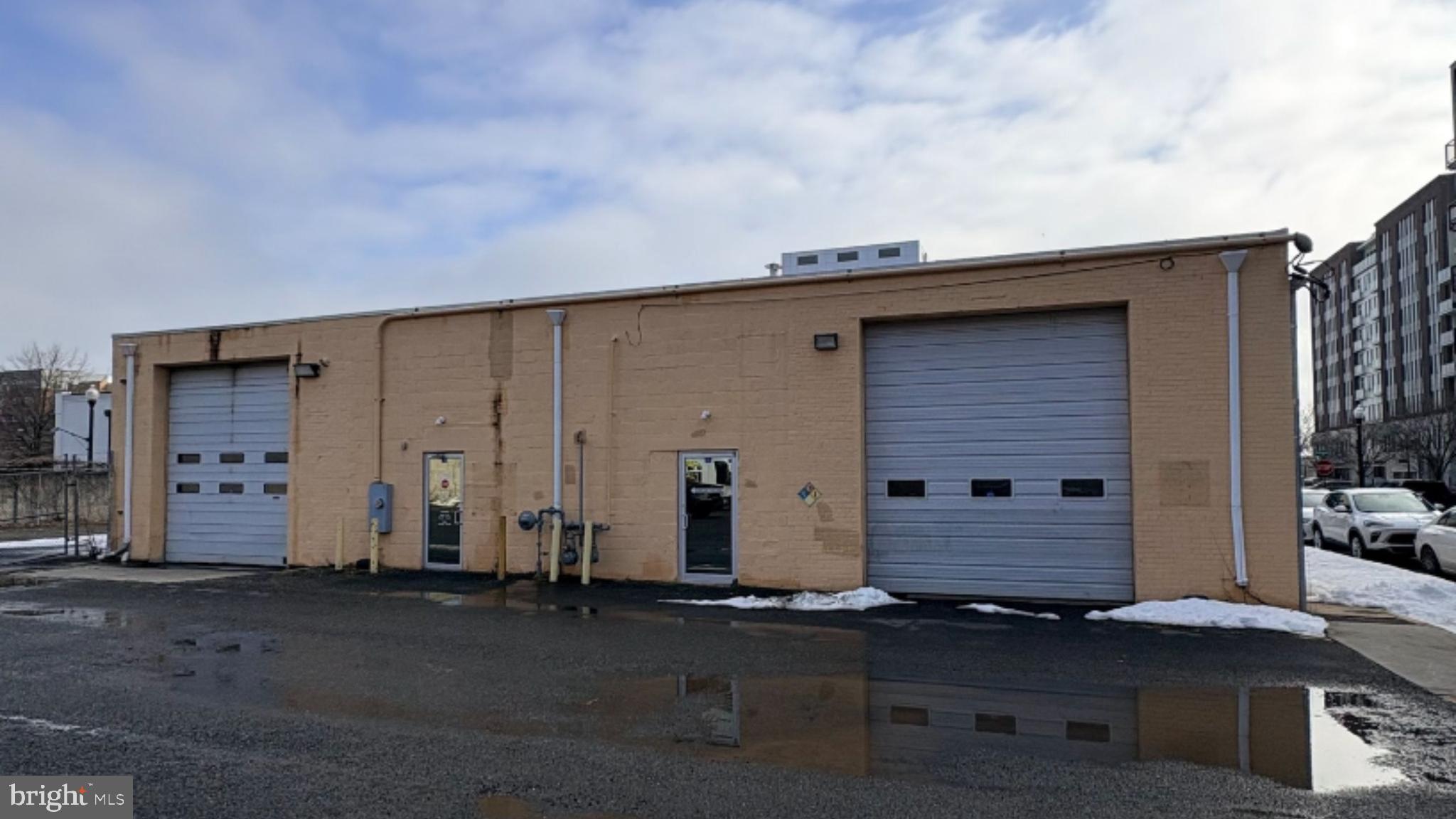 434-446 CALVERT AVENUE