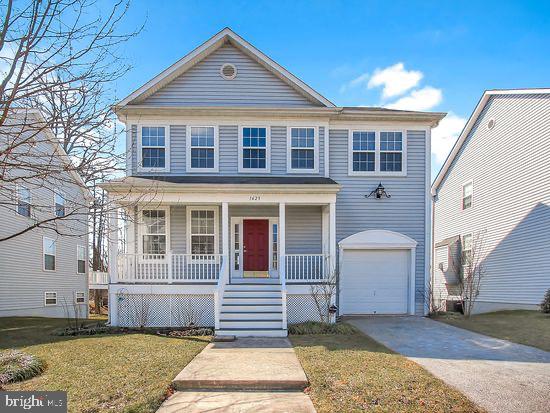 THIS RECENTLY RENOVATED HOME WITH THREE LEVELS WITH WATER VIEW. OPEN FLOOR PLAN WITH CUSTOMIZED STAIRWAY. NEW KITCHEN WITH STAINLESS STEEL APPLIANCES, 42" CABINETS, GRANITE COUNTERTOPS. NATURAL CUMARU HARDWOOD FLOORS THROUGHOUT FIRST FLOOR, AND STONE FIREPLACE. THE ENTIRE SECOND FLOOR HAS CATHEDRAL CEILINGS, NEW WALL TO WALL CARPET. MASTER BEDROOM WITH WALK-IN CLOSET, BATH. FINISHED LOWER LEVEL SUITE WITH SECOND KITCHEN, BATH, WALK OUT TO CUSTOM PATIO. WATER ORIENTED COMMUNITY FEATURING WALKING PATHS, COMMUNITY POOL, PROPERTY COMES WITH A 30 FOOT BOAT SLIP. POSSIBLE FOURTH BEDROOM ON LOWER LEVEL