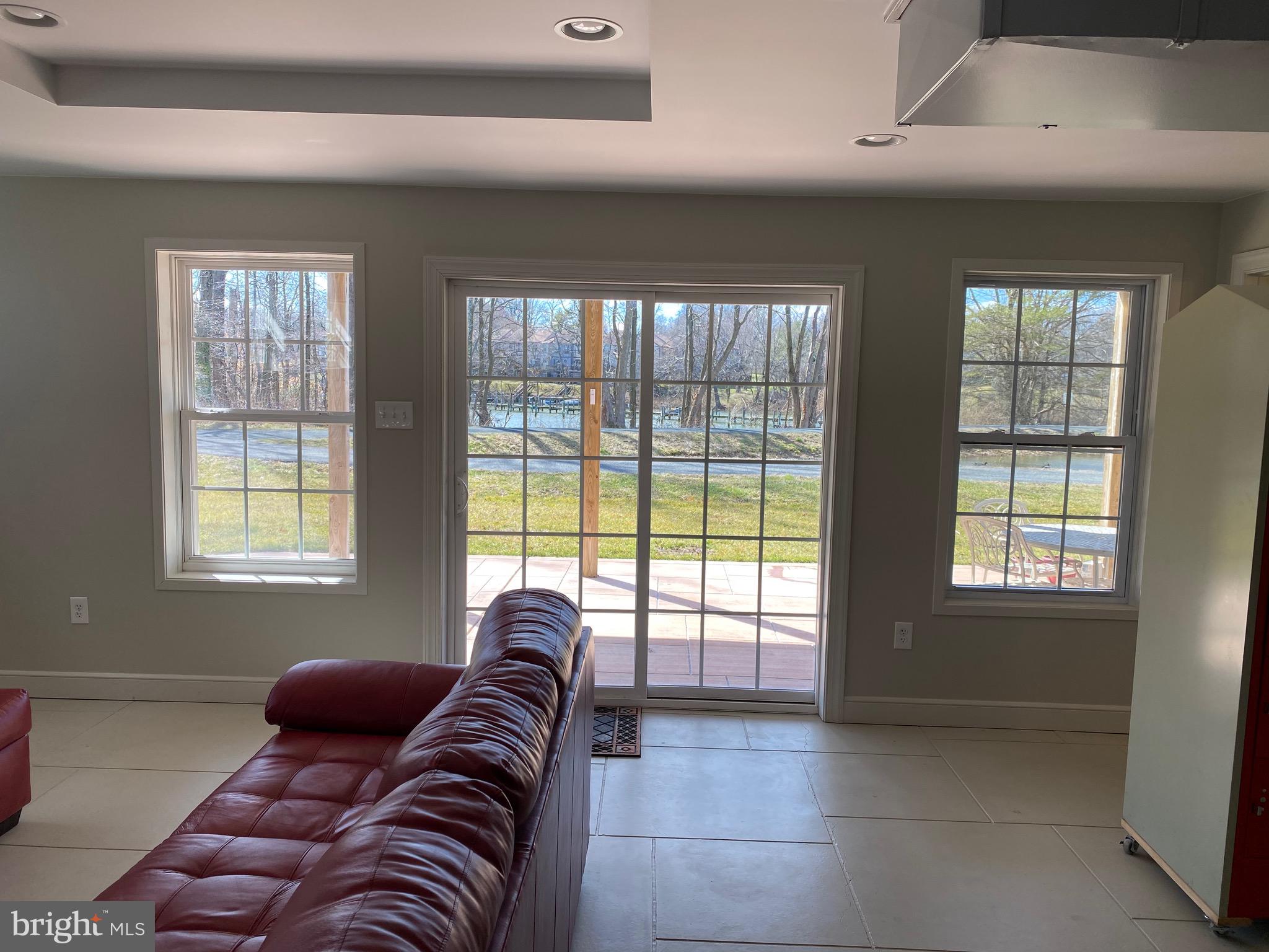 HOPEWELL POINTE - Residential