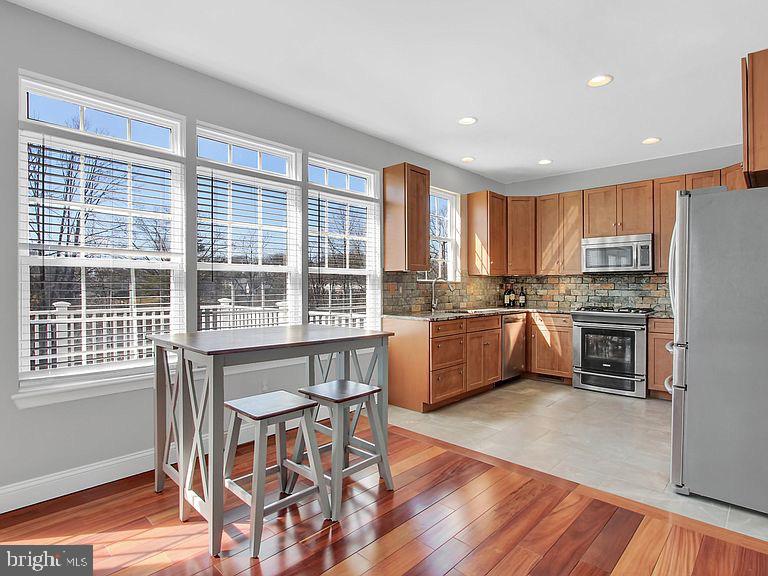 HOPEWELL POINTE - Residential