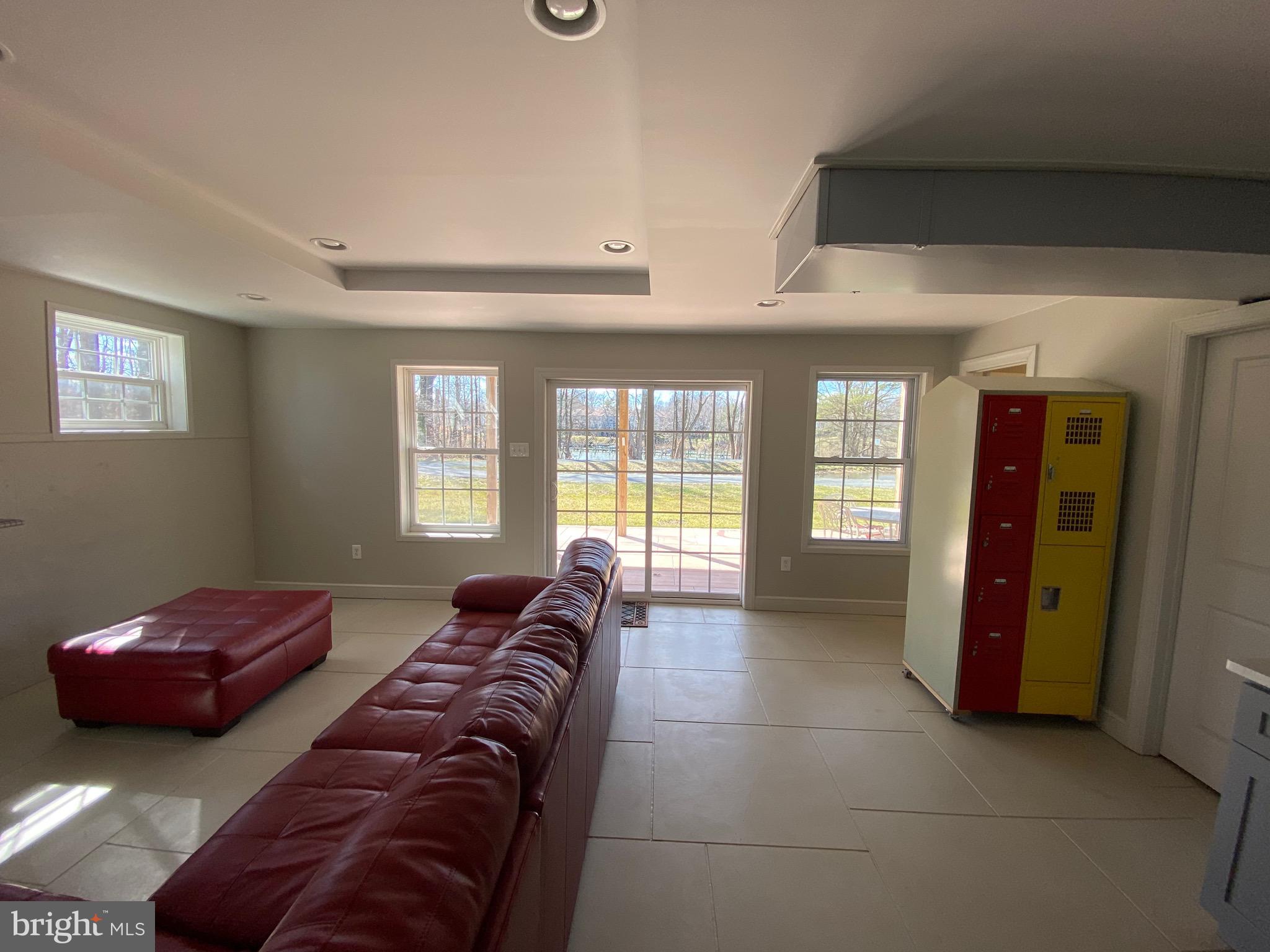 HOPEWELL POINTE - Residential