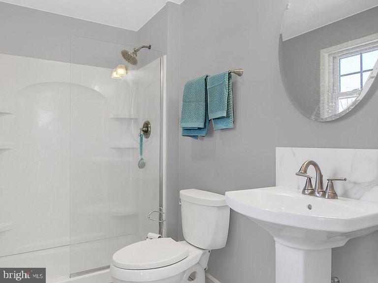 HOPEWELL POINTE - Residential