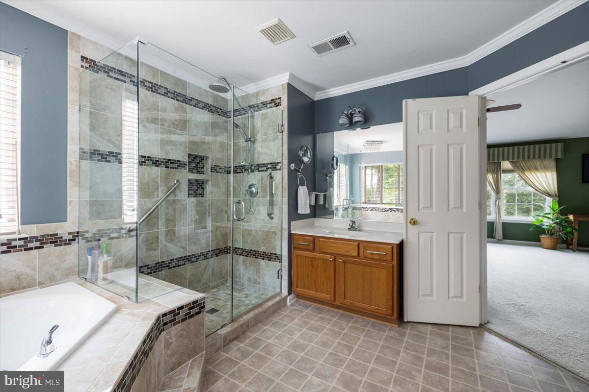 BLOOMS CROSSING - Residential