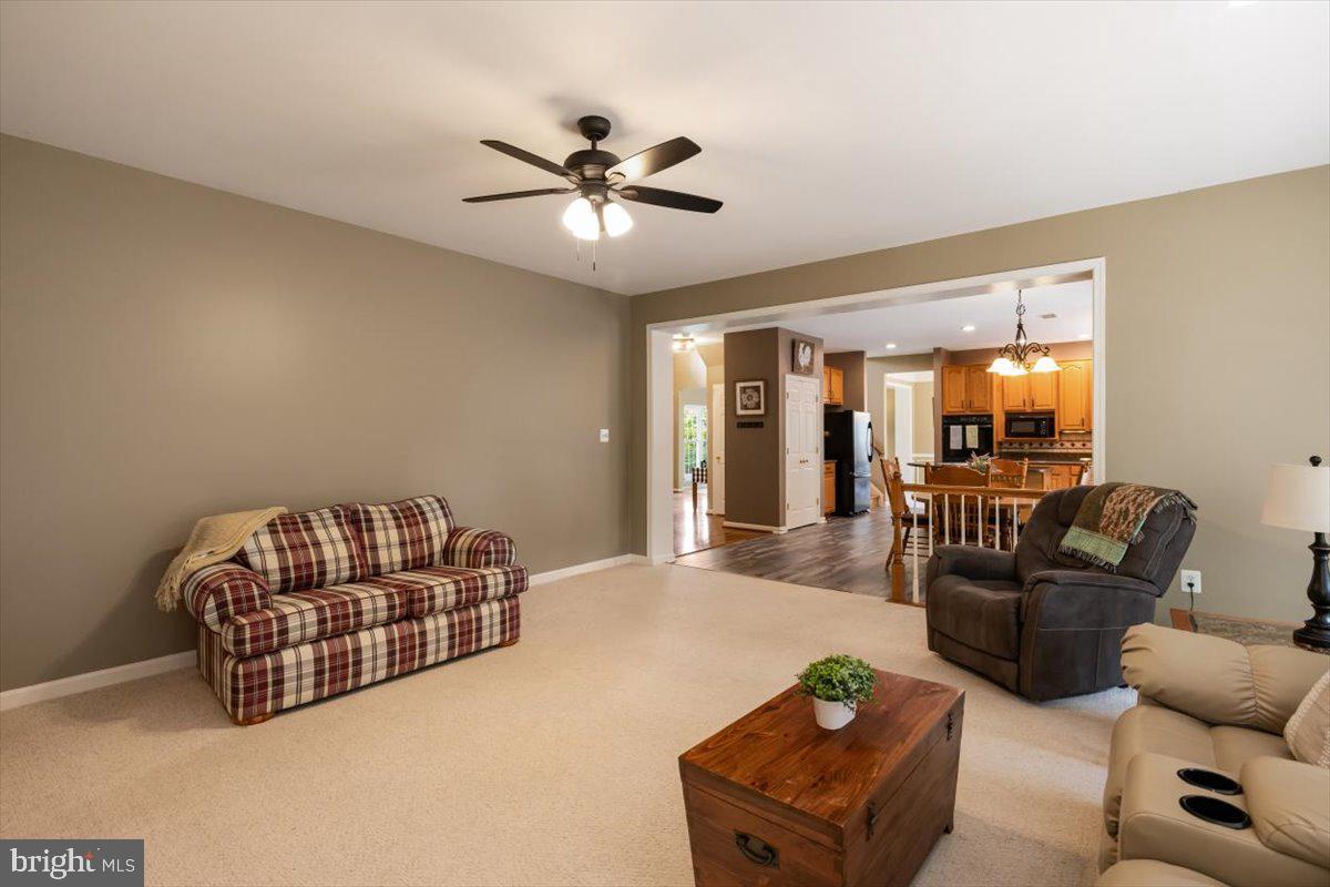 BLOOMS CROSSING - Residential