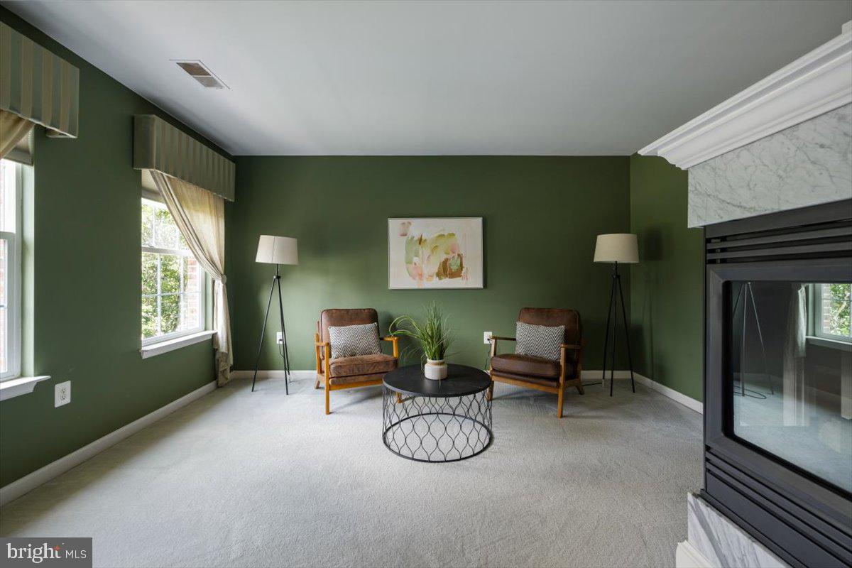 BLOOMS CROSSING - Residential