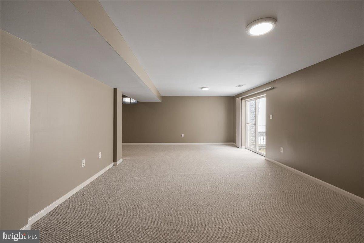 BLOOMS CROSSING - Residential