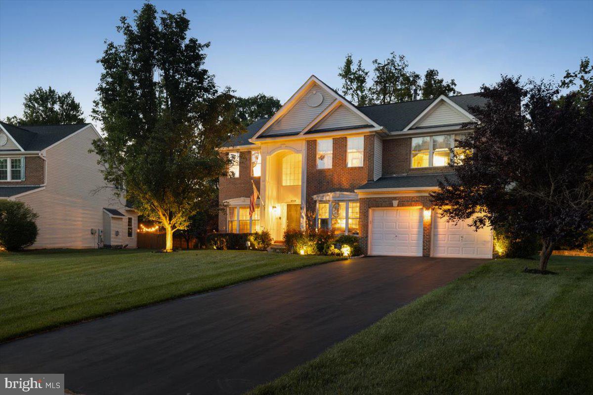 BLOOMS CROSSING - Residential