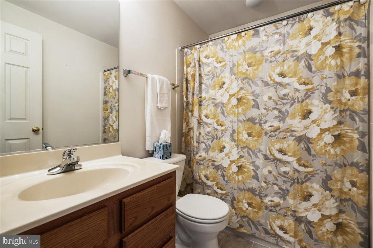 BLOOMS CROSSING - Residential